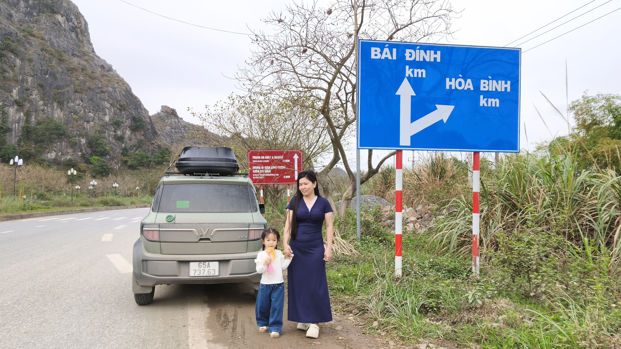 Xuyên Việt 5.500 km bằng VinFast VF 3: Sạc 53 lần, ngủ trên xe thoải mái, tiết kiệm hơn chục triệu và vượt đèo Mã Pì Lèng ngon ơ- Ảnh 2.