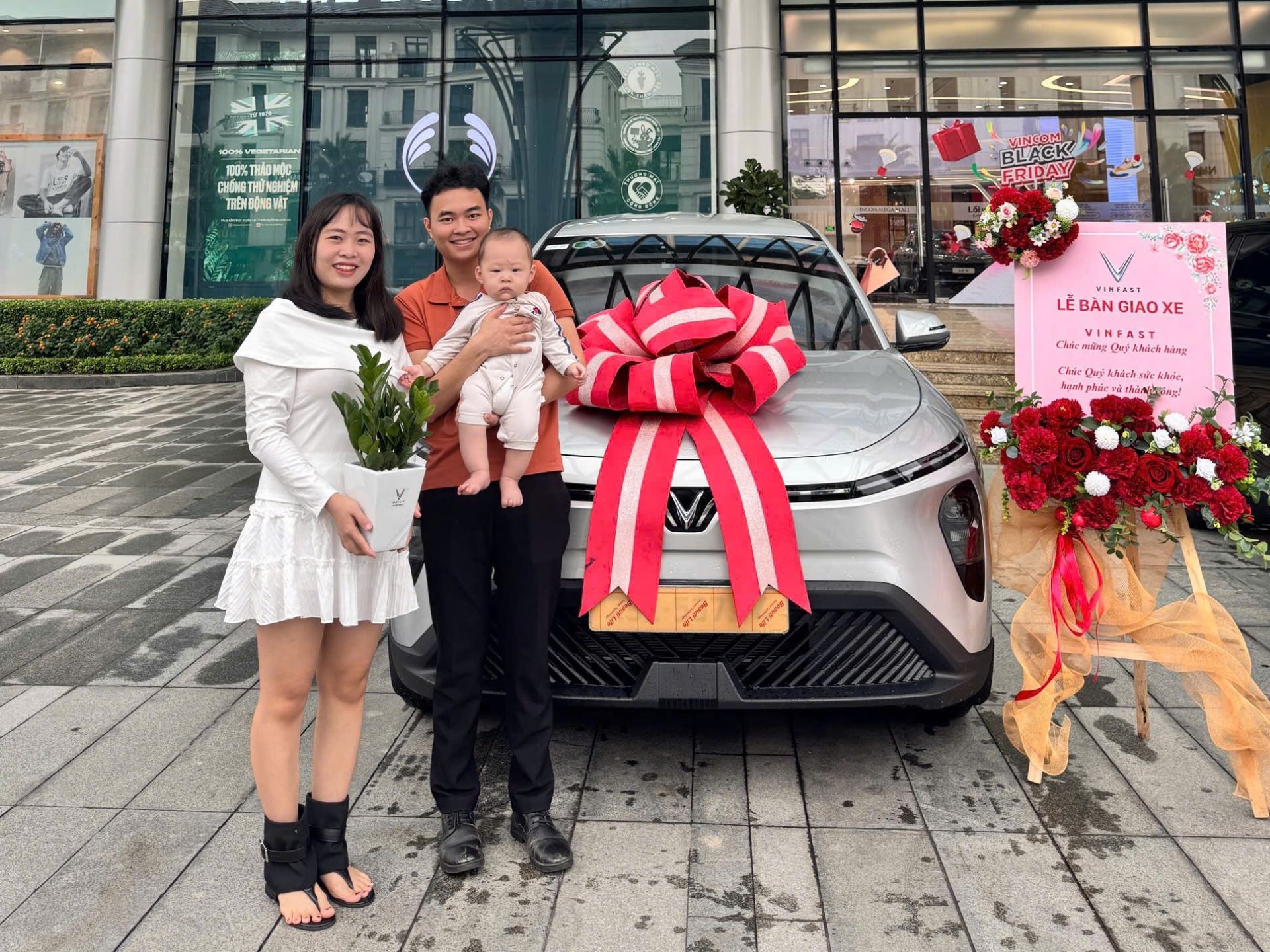 Nâng đời Limo Green, tài xế Hà Nội tiết lộ công thức “gỡ vốn” nhờ chi phí tiết kiệm - Ảnh 1.