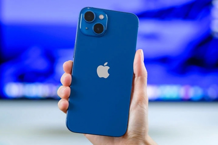 iphone-13-blue