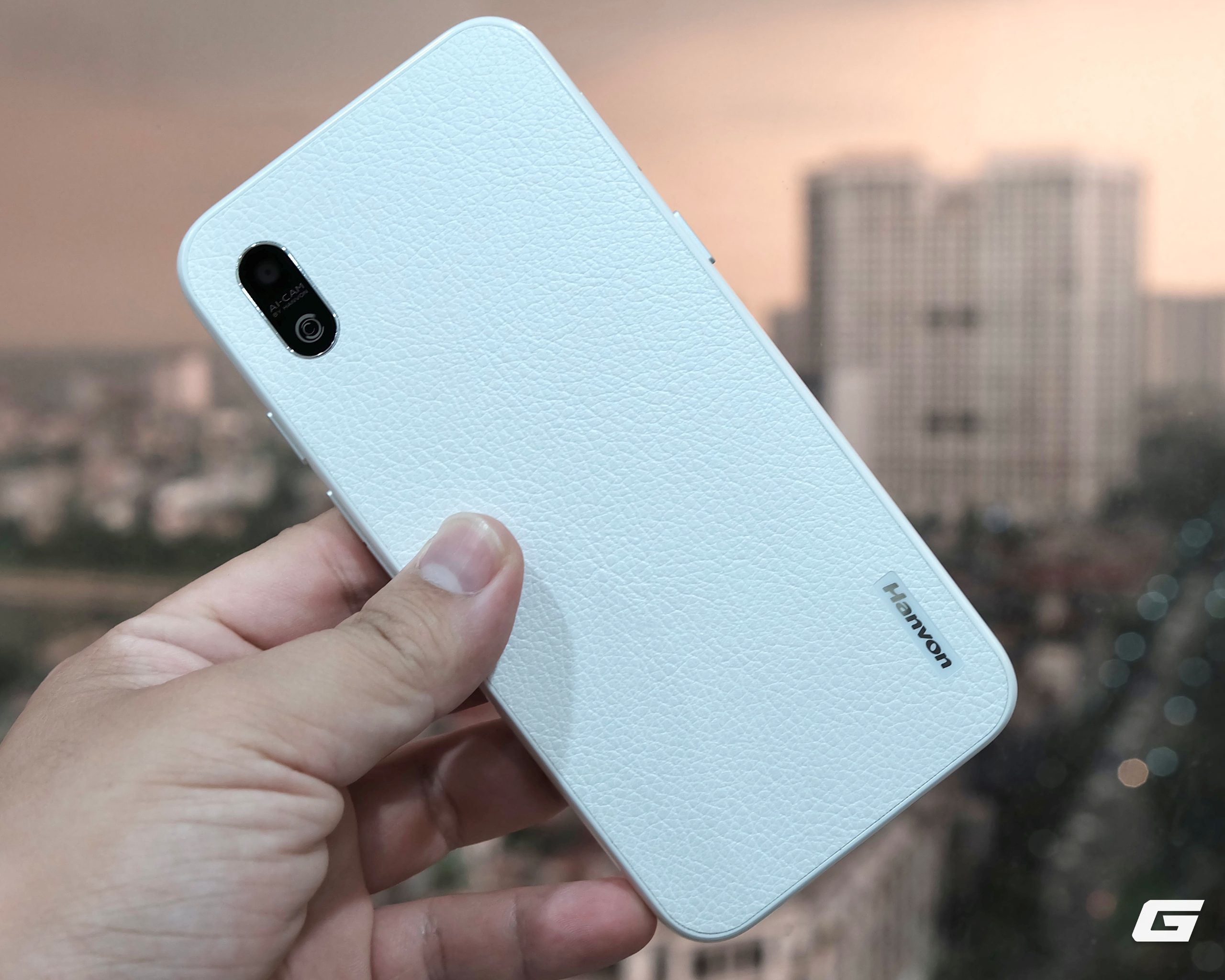 Hanvon Clear Mobile: Một chiếc máy đọc sách bỏ túi khá thú vị và điều gây chú ý không chỉ nằm ở màn hình E-Ink - Ảnh 3.