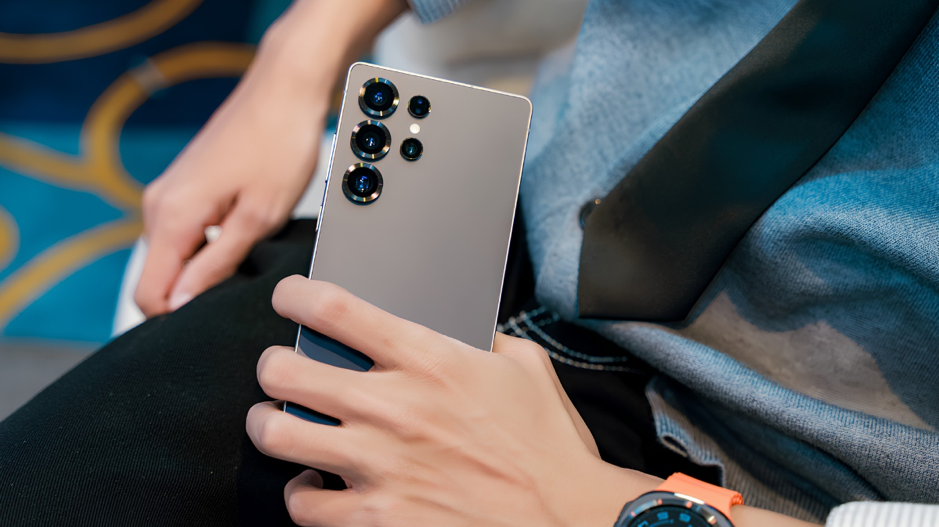 galaxy-s25-ultra-4-1785137933.png